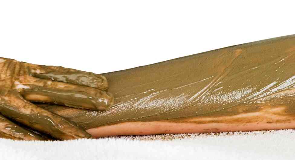 нанесение пасты