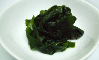 Что такое водоросли вакаме: польза и вред, рецепты приготовления