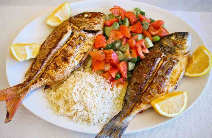 дорада с овощами