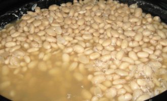 фасоль в воде