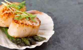 гребешок со спаржей