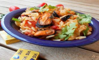 плов с мидиями