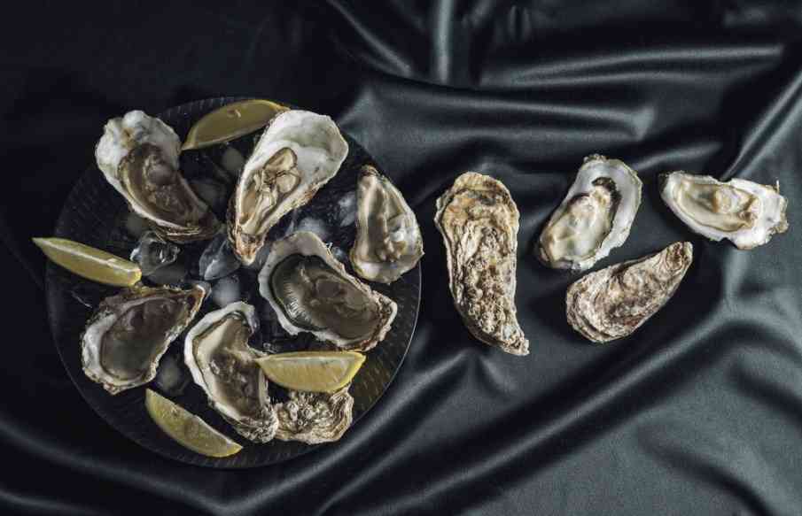 очищенная устрица