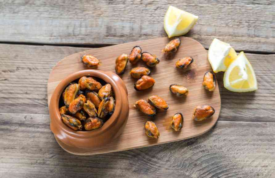 мидии с соусом