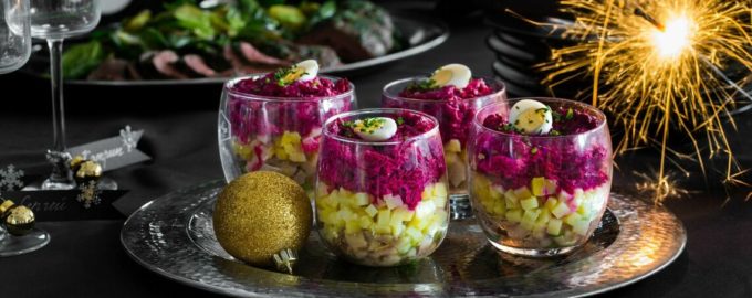 канапе под шубой