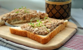 бутерброд с треской