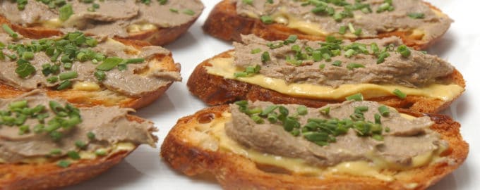 бутерброды с треской