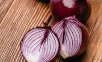 лук красный