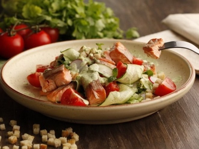 вкусный салат норд с лососем 