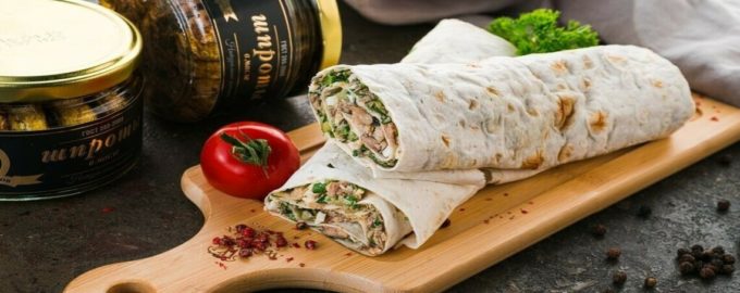 шпроты в лаваше