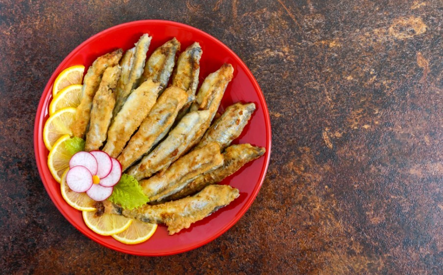 мойва на блюде