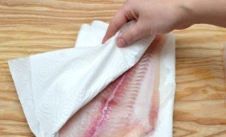 подготовка филе минтая и