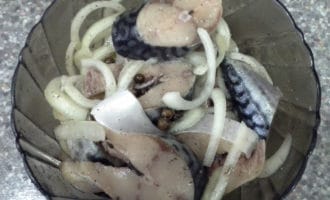 скумбрия с луком