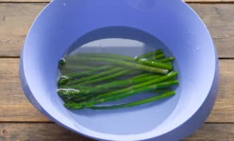 саржа в воде