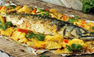 скумбрия с овощами в духовке