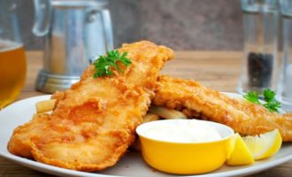 филе трески с соусом