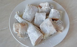 минтай в панировке из муки