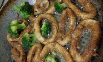 кальмар с овощами