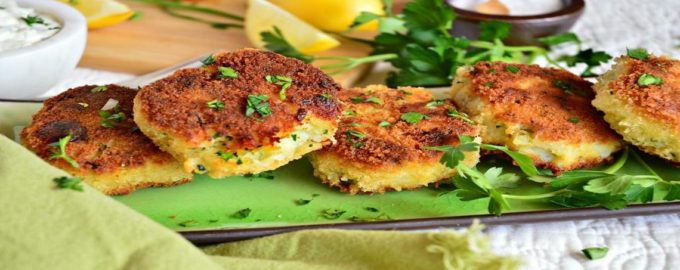 котлеты из минтая в сухарной панировке