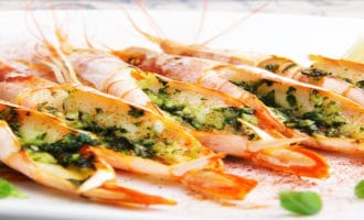 подача жаренных лангустинов