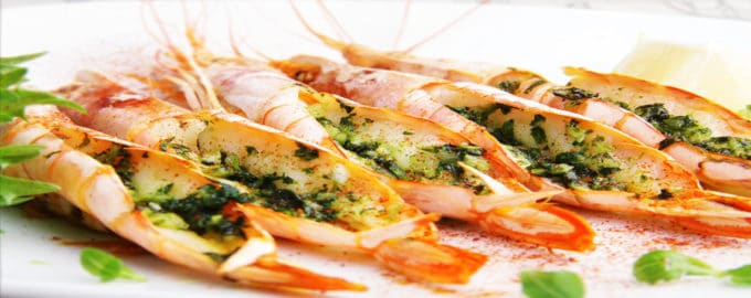 подача жаренных лангустинов