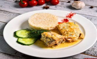 минтай со свежими овощами