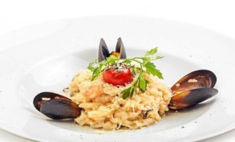 морское ризотто с мидиями