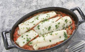 Минтай запечённый