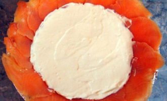 праздничный салат с семгой