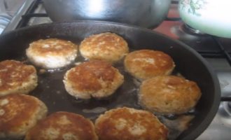 жареные котлеты из горбуши