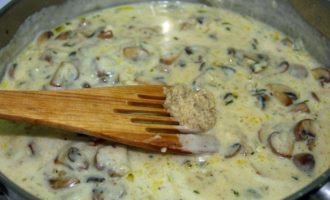 соус с грибами