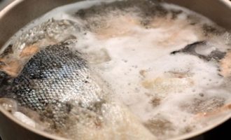 рыбный бульон