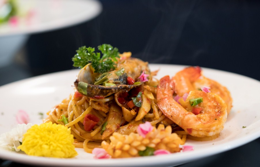 лапша с креветками