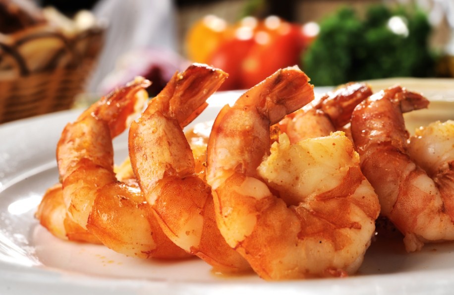 креветки с соусом 