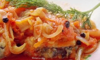 горбуша с овощами