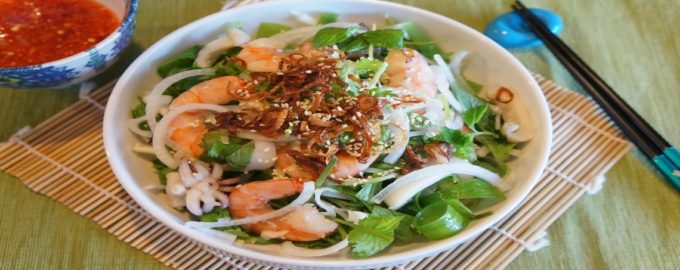 салат с кальмарами