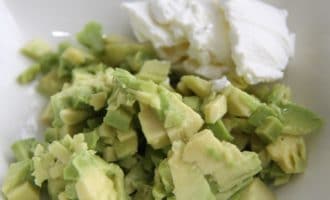 авокадо и сыр