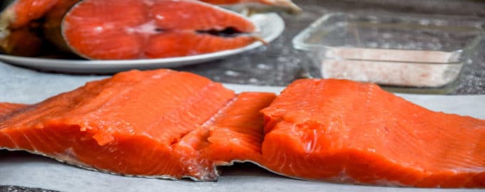 мякоть рыбы кижуч