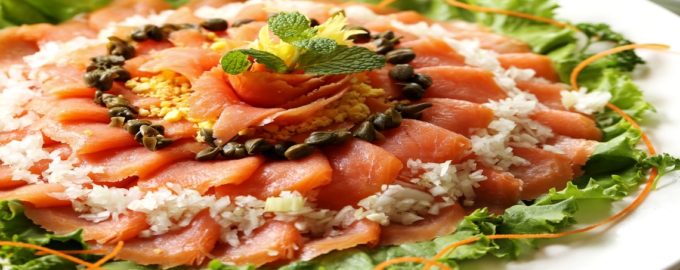 вкусный салат с рыбой