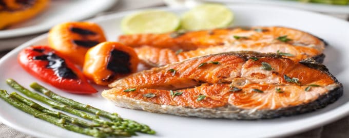 жаренный стейк семги