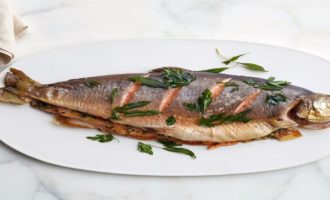 голец в запеченном виде