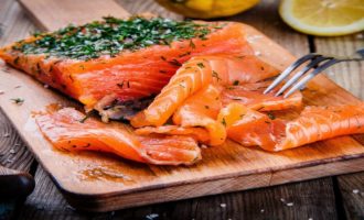 соленая красная рыба