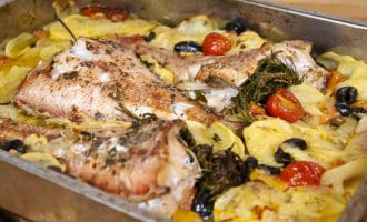 окунь запеченный в духовом шкафу