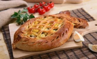 пирог в виде рыбки