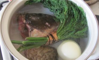 приготовление вкусной ухи из сазана