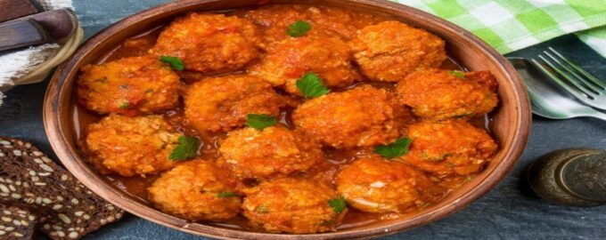 готовые тефтели с томатным соусом