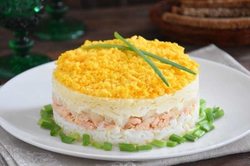 вкусная мимоза с лососем 