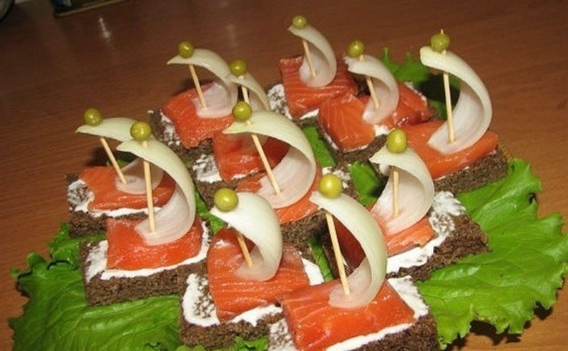 бутерброд в виде паруса 