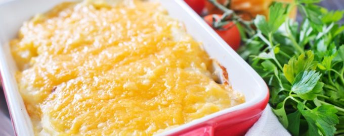 румяный пирог с рыбой