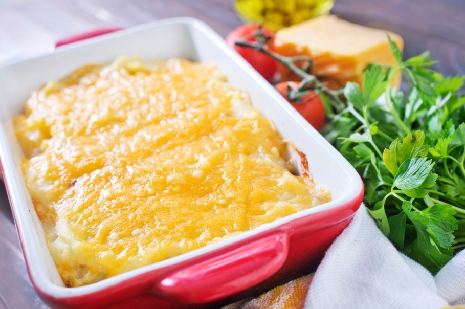 румяный пирог с рыбой